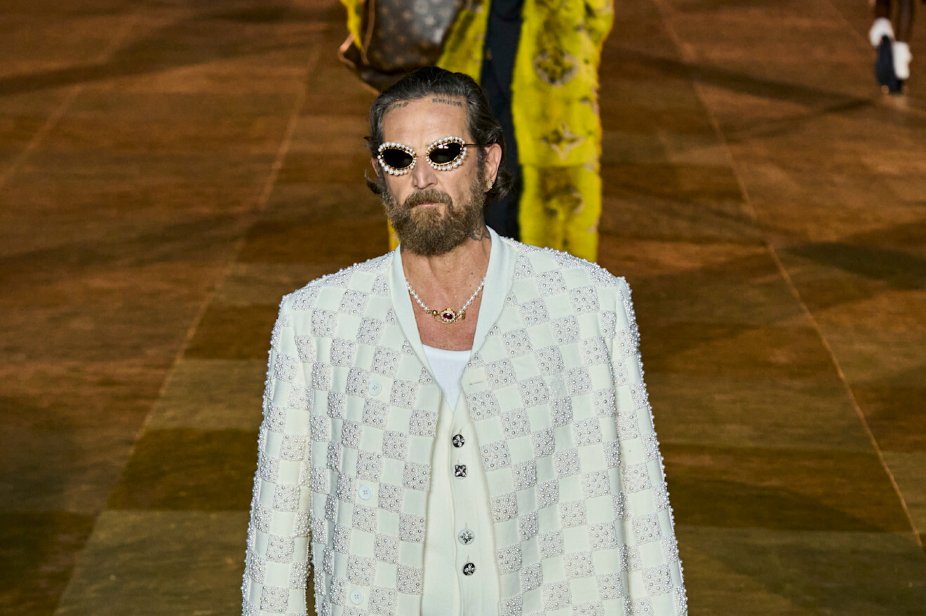 Stefano pilati na louis vuitton ss24 reviji