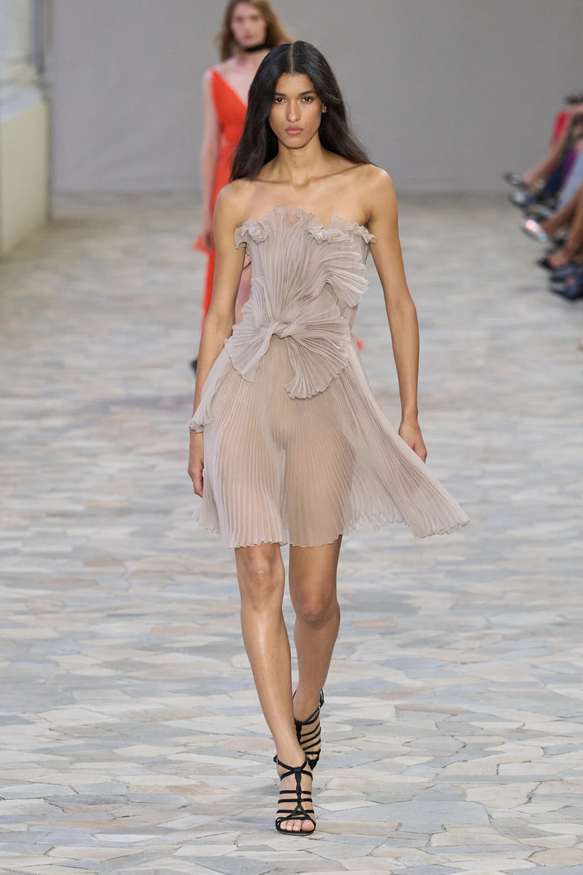 Alberta Ferretti ss25