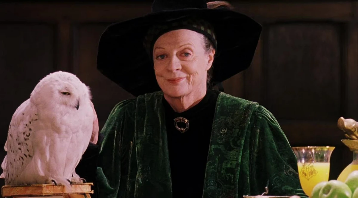 Maggie Smith u Harry Potter i Kamen mudraca (2001)