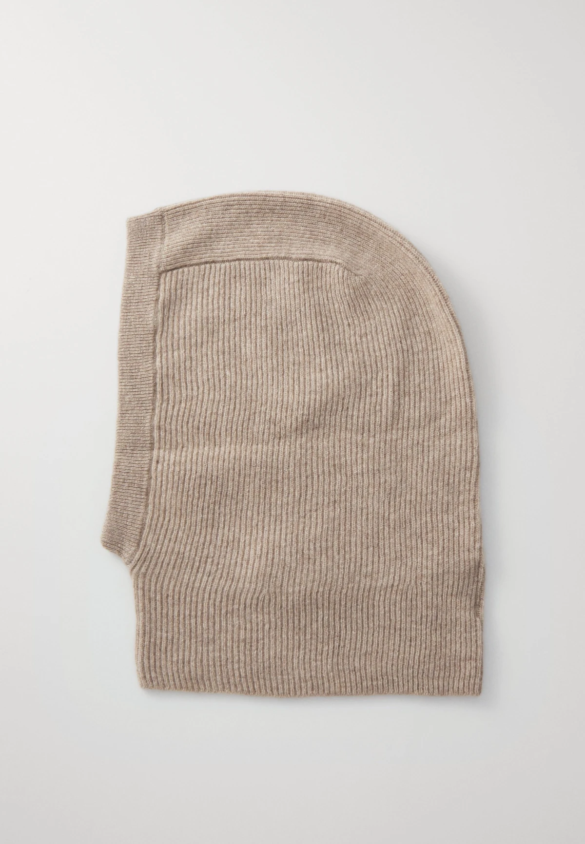 CASHMERE CLASSIC BALACLAVA 111,35 eurhttps://www.zalando.hr/knitid-classic-balaclava-unisex-vunena-kapa-organic-light-brown-csn54r000-o11.html