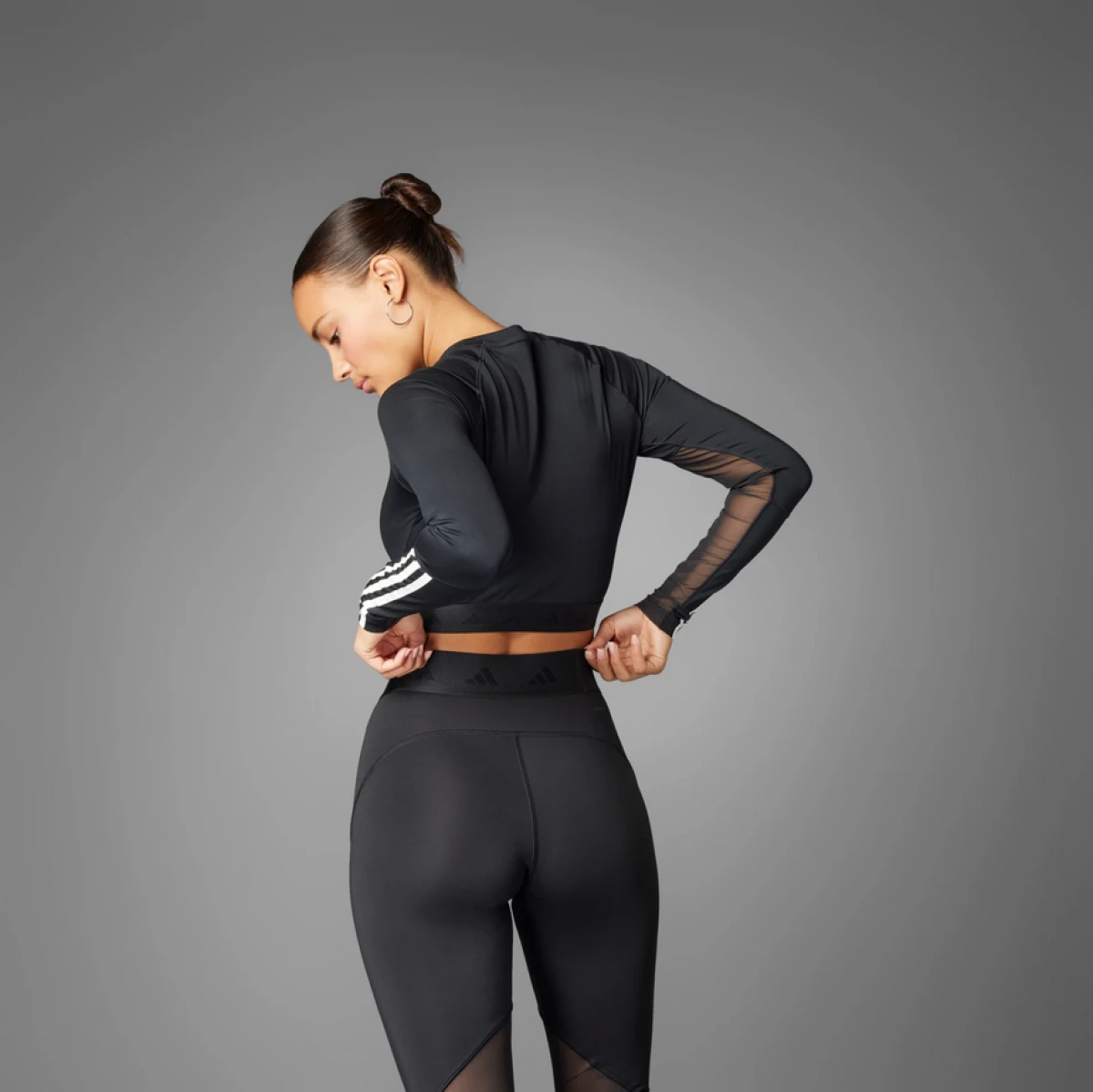 majica dugih rukava hyperglam crop, 40,00 eur https://www.adidas.hr/majica-dugih-rukava-hyperglam-training-crop/IN6773.html