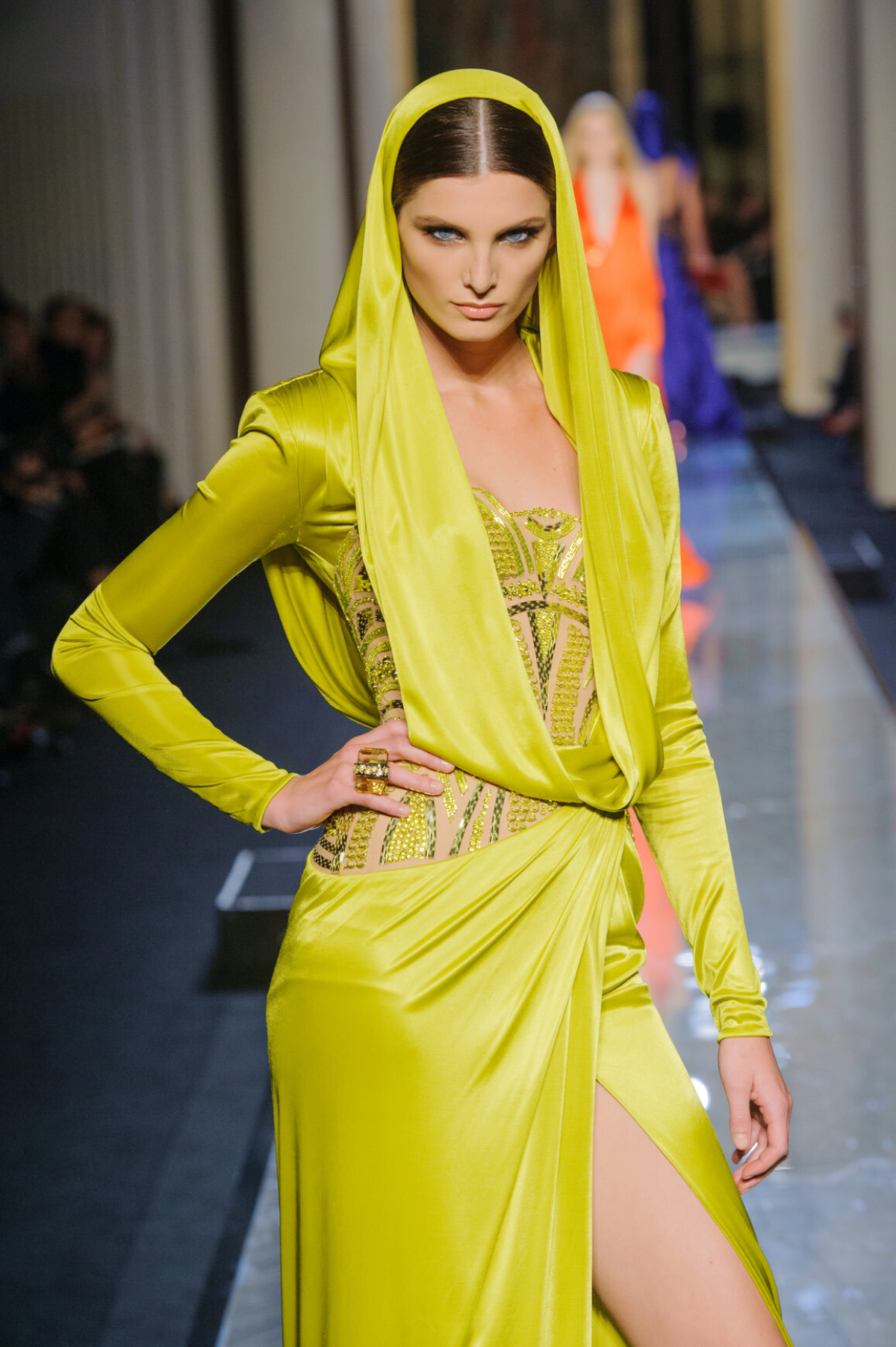 Atelier Versace SS2014